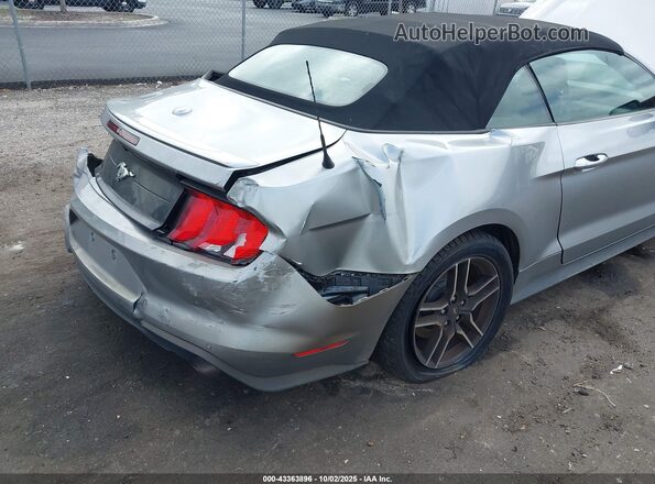 1FATP8UH3M5104956 2021 FORD MUSTANG Silver Front view