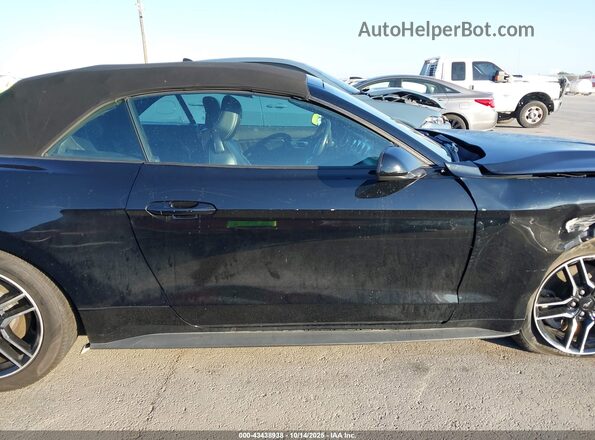 1FATP8UH8N5105666 2022 FORD MUSTANG Черный Вид задней части салона