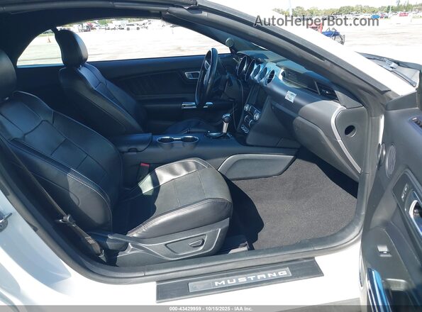 1FATP8UH9L5147874 2020 FORD MUSTANG White Front interior view