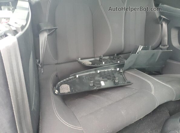 1FATP8UH9L5157434 2020 FORD MUSTANG Silver Widok tylnych siedzeń