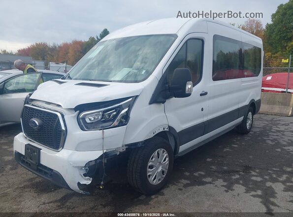 1FBAX2C89PKA93844 2023 FORD PASSENGER White Առջևի ձախ երեք քառորդ տեսարան