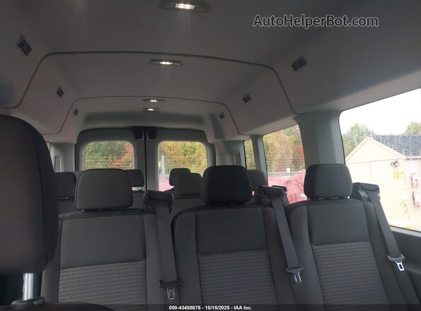 1FBAX2C89PKA93844 2023 FORD PASSENGER White VIN կոդի պիտակի տեսք