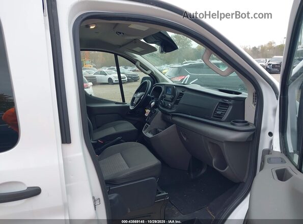 1FBAX2Y83LKA58493 2020 FORD PASSENGER White Вид салону спереду