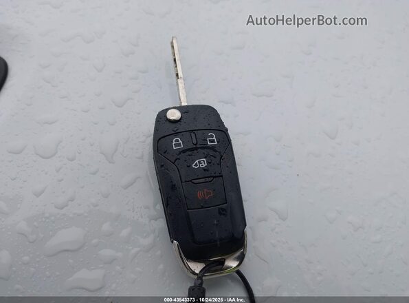 1FBAX2Y83NKA67049 2022 FORD PASSENGER White Vista del salpicadero