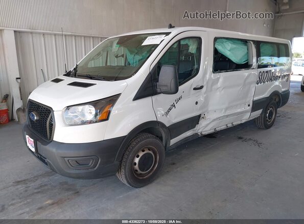 1FBAX2Y84MKA51246 2021 FORD PASSENGER White წინა მარცხენა ხედი სამი მეოთხედიდან