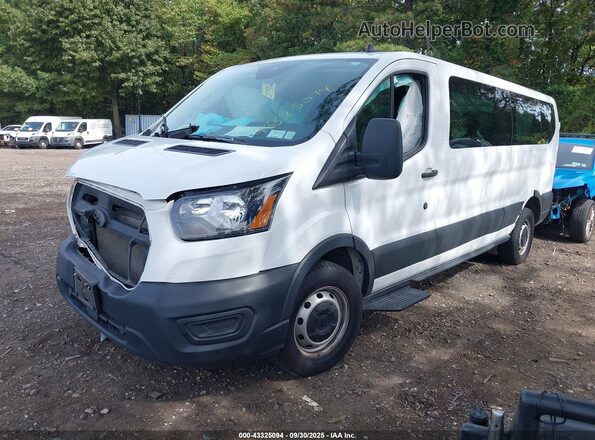 1FBAX2Y88PKA21154 2023 FORD PASSENGER White Առջևի ձախ երեք քառորդ տեսարան