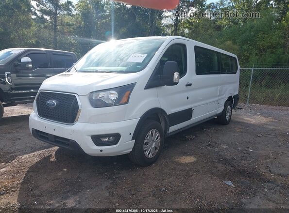 1FBAX2Y89RKA16922 2024 FORD PASSENGER White Առջևի ձախ երեք քառորդ տեսարան