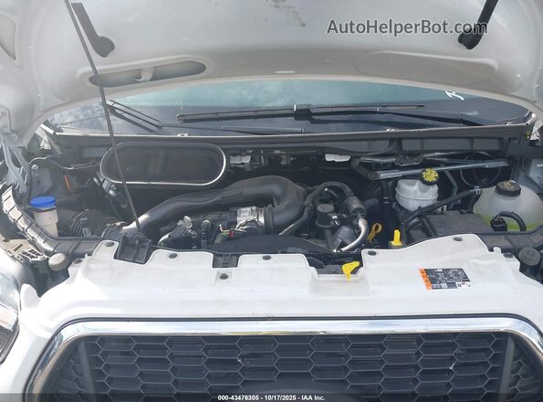 1FBAX2Y89RKA16922 2024 FORD PASSENGER White Հետևի տեսք
