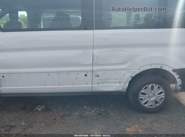 1FBAX2Y89RKA16922 2024 FORD PASSENGER White Դիմացի տեսք