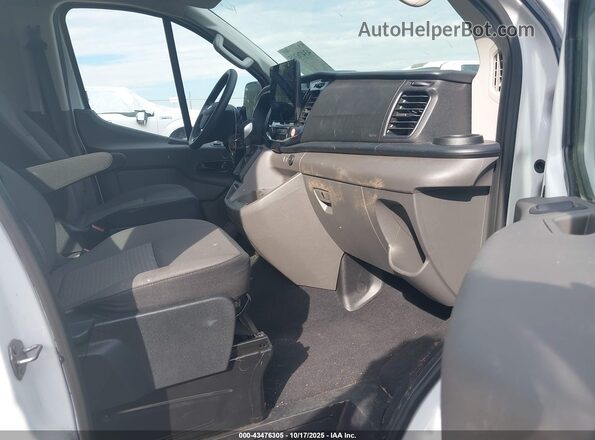 1FBAX2Y89RKA16922 2024 FORD PASSENGER White Սալոնի դիմացի տեսք