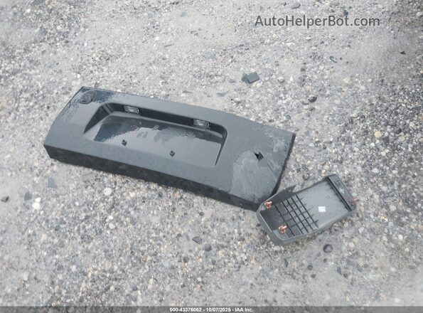 1FBAX2YG7SKA40973 2025 FORD PASSENGER White Սարքավորումների վահանակի տեսք