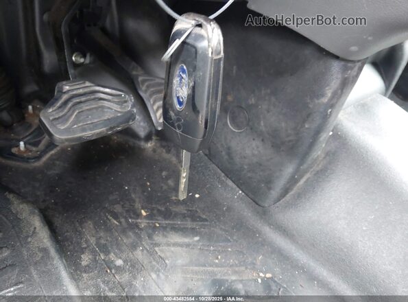 1FDAX2C83MKB01505 2021 FORD PASSENGER White წინა პანელის ხედი