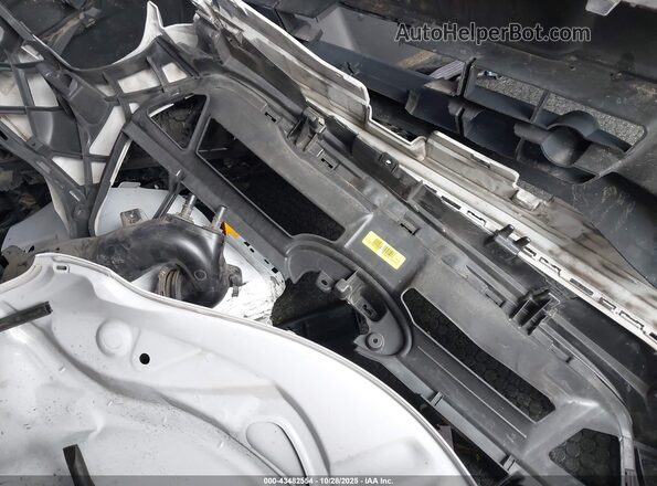 1FDAX2C83MKB01505 2021 FORD PASSENGER White ხელსაწყოთა პანელის ხედი