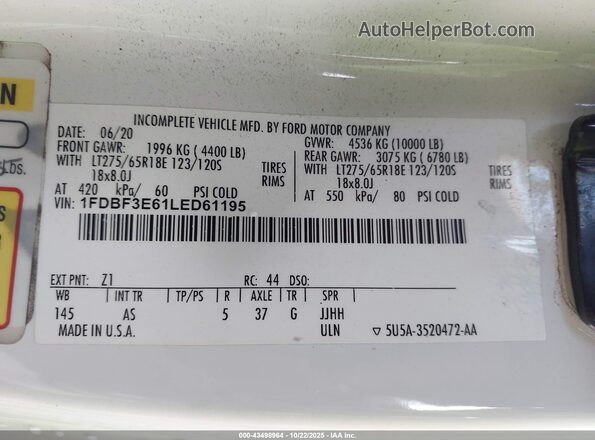 1FDBF3E61LED61195 2020 FORD F-350 CHASSIS White Vista del compartimento del motor
