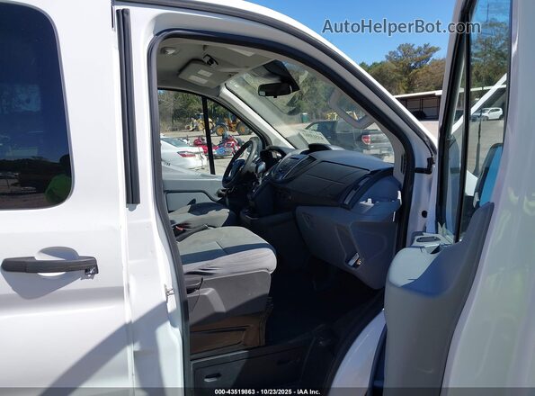 1FDZK1YM0JKA45956 2018 FORD TRANSIT-150 White Вид салону спереду