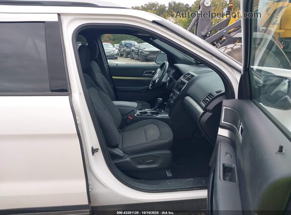 1FM5K7D80KGB03451 2019 FORD FORD EXPLORER White წინა სალონის ხედი