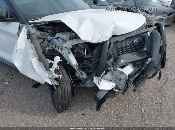 1FM5K8AB3MGA42430 2021 FORD POLICE INTERCEPTOR White Front view
