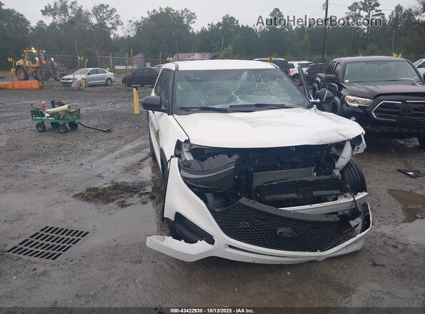 1FM5K8AB5RGA67935 2024 FORD POLICE INTERCEPTOR White Widok z przodu