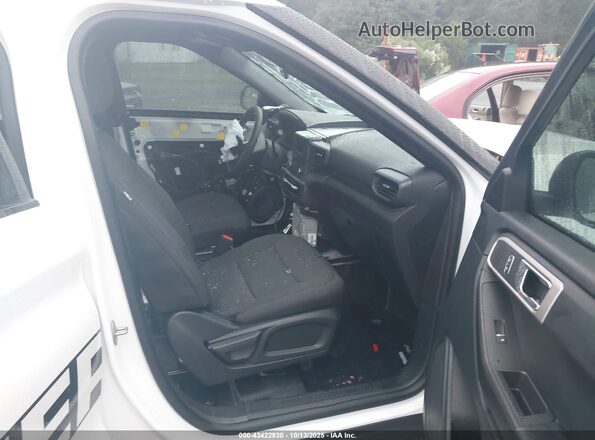1FM5K8AB5RGA67935 2024 FORD POLICE INTERCEPTOR White Widok wnętrza z przodu