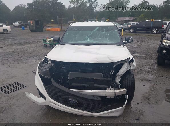 1FM5K8AB5RGA67935 2024 FORD POLICE INTERCEPTOR White Widok wnętrza z tyłu