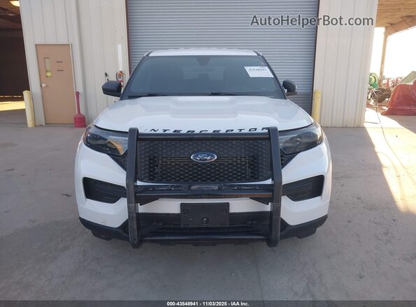 1FM5K8AC2MNA10556 2021 FORD POLICE INTERCEPTOR White Widok zestawu wskaźników