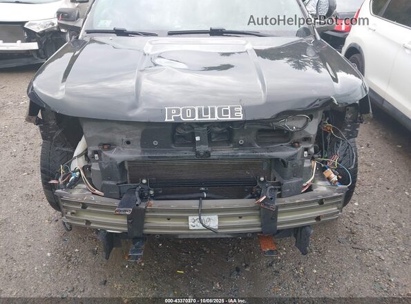 1FM5K8AR2JGA32724 2018 FORD POLICE INTERCEPTOR Black Widok z przodu