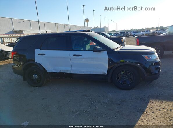 1FM5K8AR3HGD57991 2017 FORD POLICE INTERCEPTOR Black Widok wnętrza z tyłu