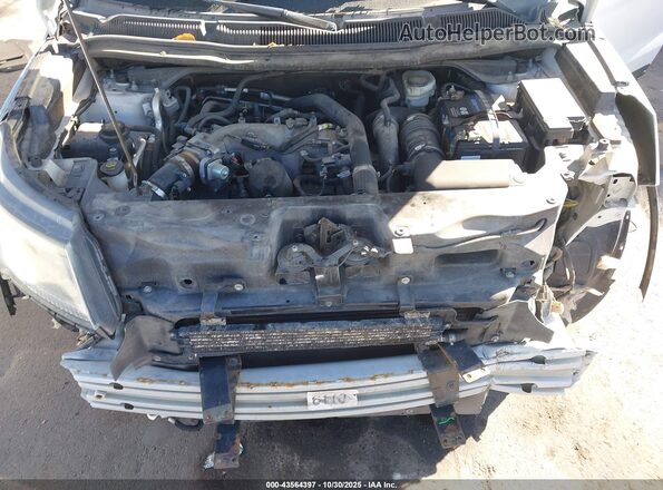 1FM5K8ATXGGC42119 2016 FORD UTILITY POLICE INTERCEPTOR Белый Вид сзади