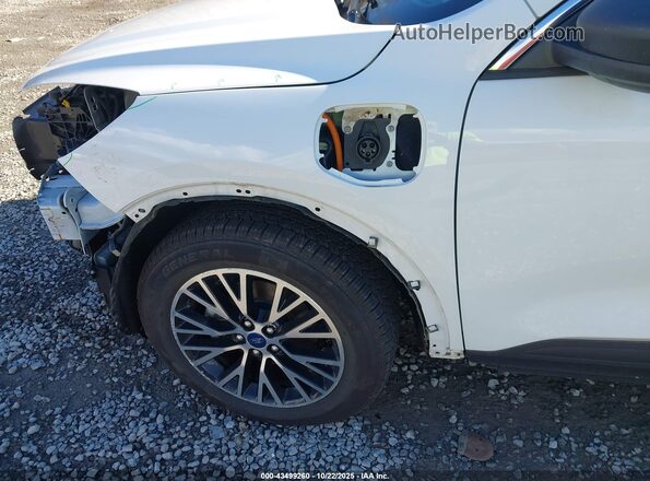 1FMCU0EZXNUA20874 2022 FORD ESCAPE Белый Вид спереди