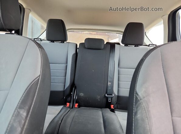 1FMCU0F78JUC26993 2018 FORD ESCAPE Blue Vista de los asientos traseros