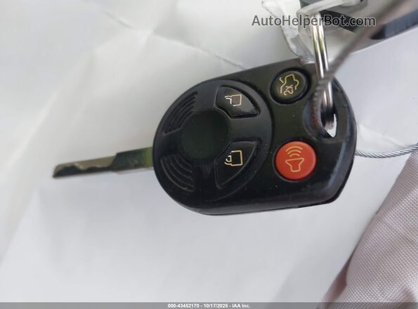 1FMCU0GD0HUD64123 2017 FORD ESCAPE Black Вид панелі приладів