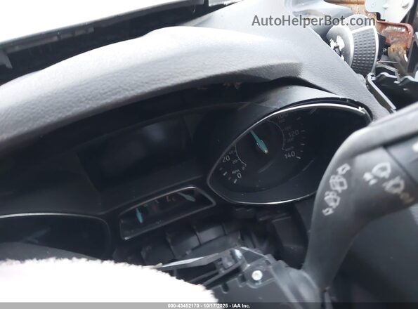 1FMCU0GD0HUD64123 2017 FORD ESCAPE Black Вид задніх сидінь