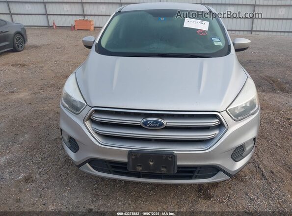 1FMCU0GD7HUD94199 2017 FORD ESCAPE Silver 