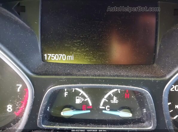 1FMCU0GD7HUD94199 2017 FORD ESCAPE Silver 