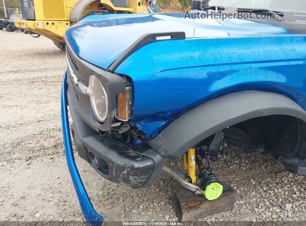 1FMEE5DP5NLB55141 2022 FORD BRONCO Синий Вид спереди