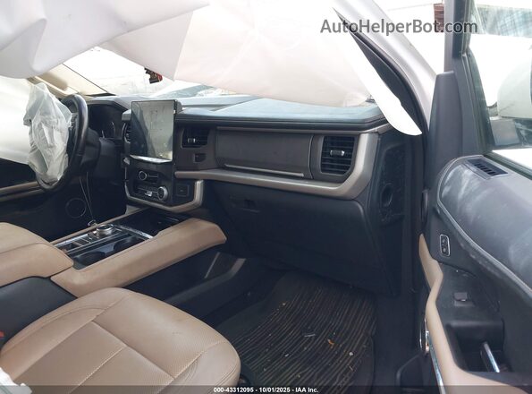1FMJK1HT0NEA45609 2022 FORD EXPEDITION White Front interior view