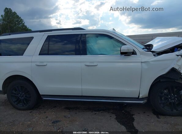 1FMJK1HT0NEA45609 2022 FORD EXPEDITION White 360 interior view