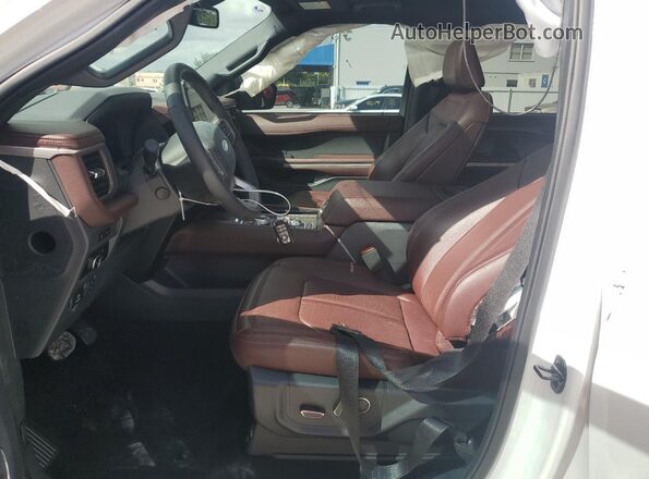 1FMJK2A86REA29724 2024 FORD EXPEDITION Белый Вид салона спереди