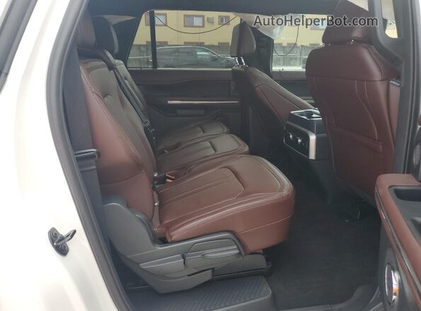 1FMJK2A86REA29724 2024 FORD EXPEDITION Белый Вид задней части салона