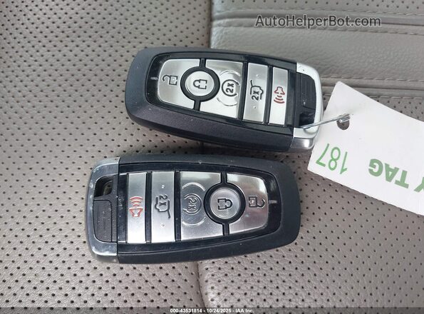 1FMJK2AT2LEA76244 2020 FORD EXPEDITION Red Вид панелі приладів