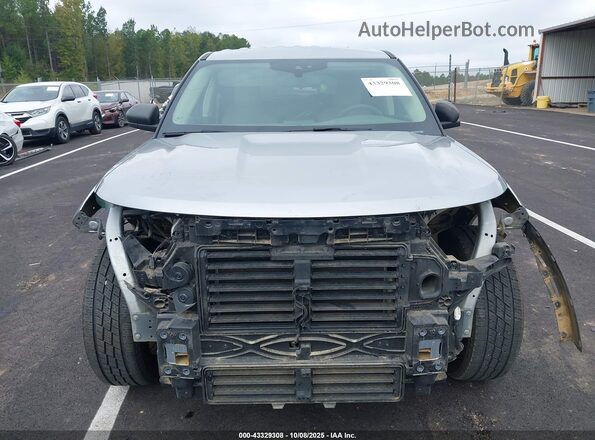 1FMSK7BH6LGC22077 2020 FORD FORD EXPLORER Silver Widok wnętrza z tyłu