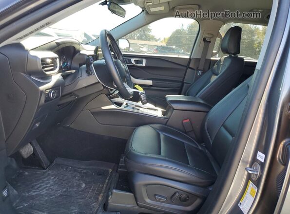 1FMSK7DH2RGA18379 2024 FORD FORD EXPLORER Gray Вид салону спереду