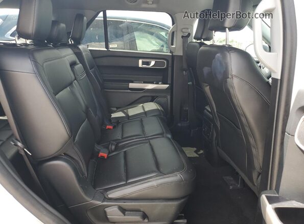 1FMSK7DH4RGA28864 2024 FORD FORD EXPLORER Белый Вид задней части салона