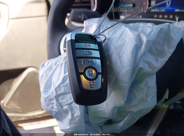 1FMSK7DH4RGA62674 2024 FORD FORD EXPLORER Серый Вид панели приборов