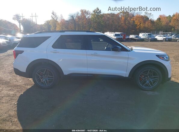 1FMWK8GC9SGC64083 2025 FORD FORD EXPLORER White Вид задньої частини салону