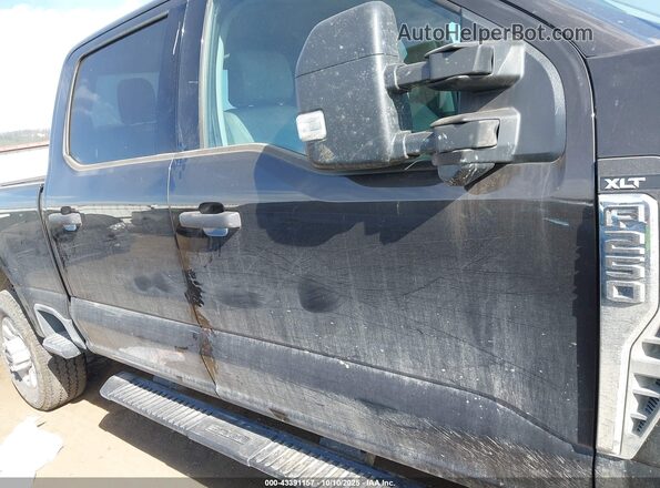 1FT7W2BN6REF17952 2024 FORD F-250 Black Vista interior trasera