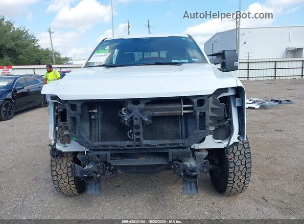 1FT7W2BNXREF93626 2024 FORD F-250 White Vista interior trasera