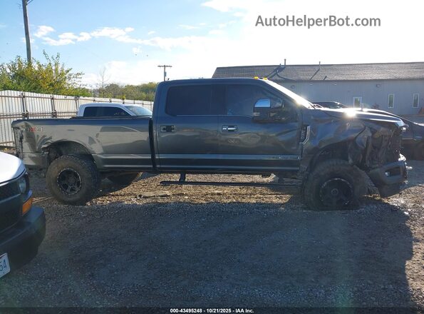 1FT7W2BT3HEC40271 2017 FORD F-250 Gray Vista interior trasera