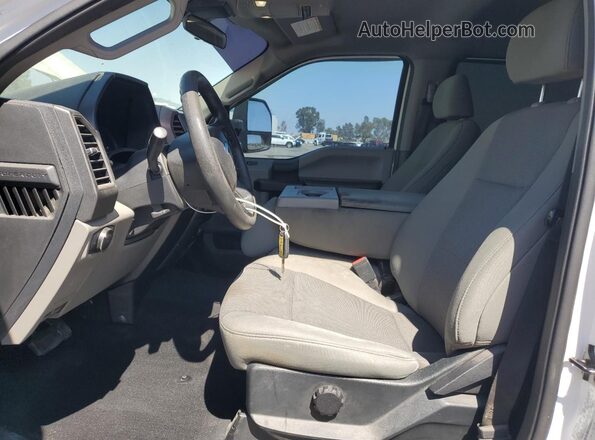 1FT7W2BT3LEE62608 2020 FORD F250 White წინა სალონის ხედი