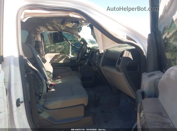 1FT7W2BT3NEF46253 2022 FORD F250 White Вид салону спереду